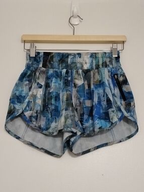Lululemon Tracker Short V W6